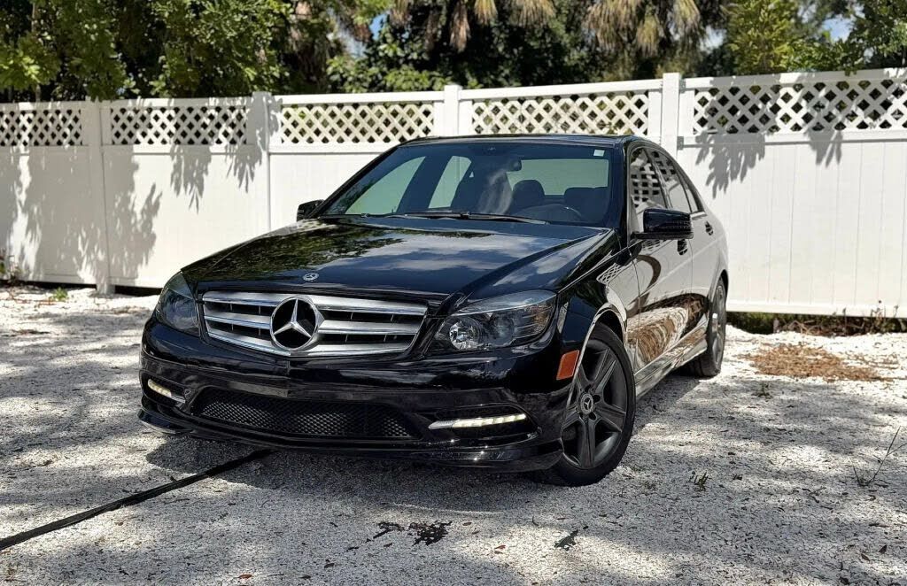 2011 MERCEDES-BENZ C-Class