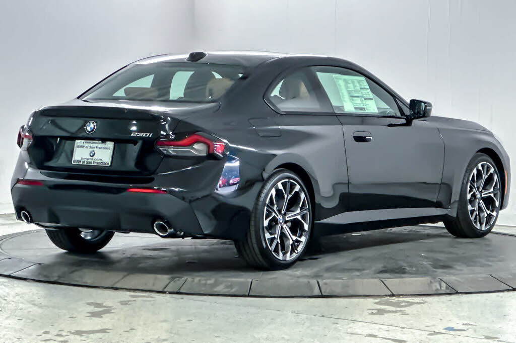 2026 BMW 230i