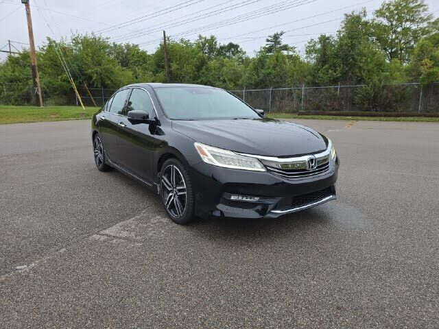 2017 HONDA Accord