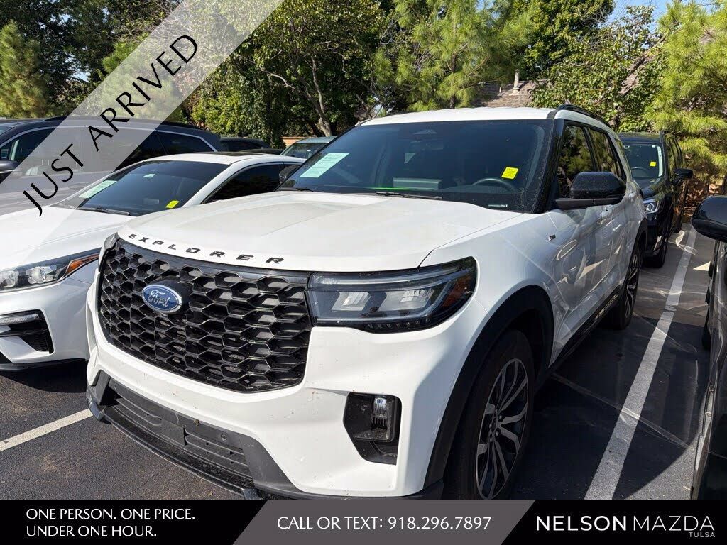 2025 FORD Explorer