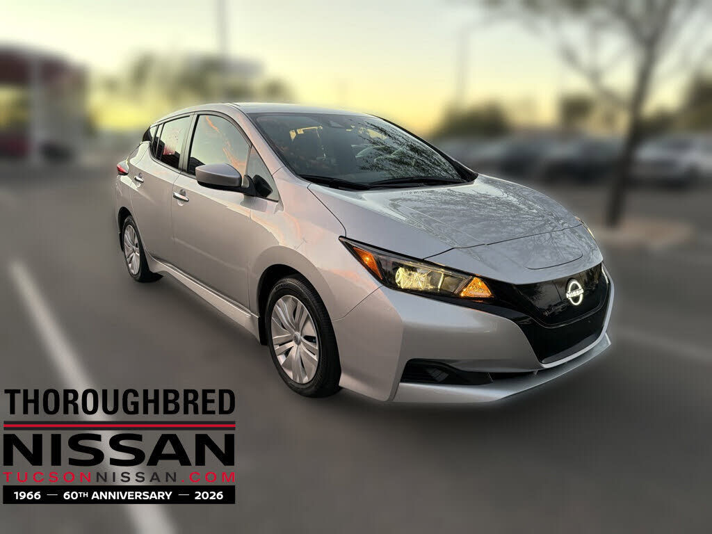 2025 NISSAN Leaf