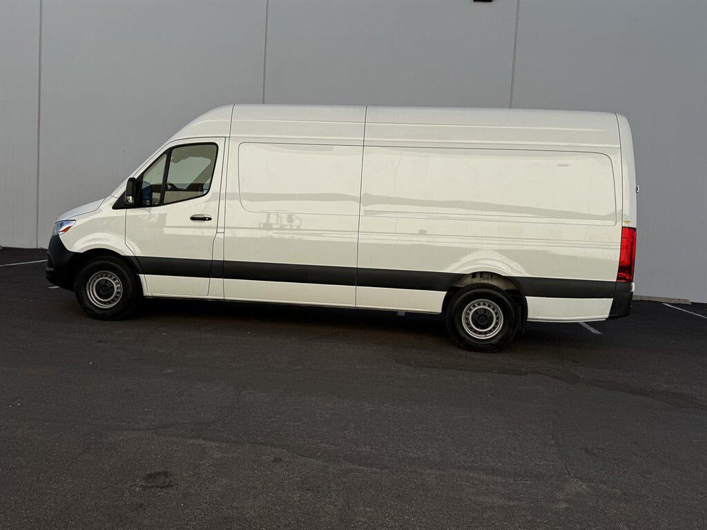 2023 Mercedes-Benz Sprinter
