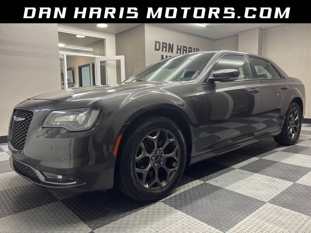 2017 CHRYSLER 300