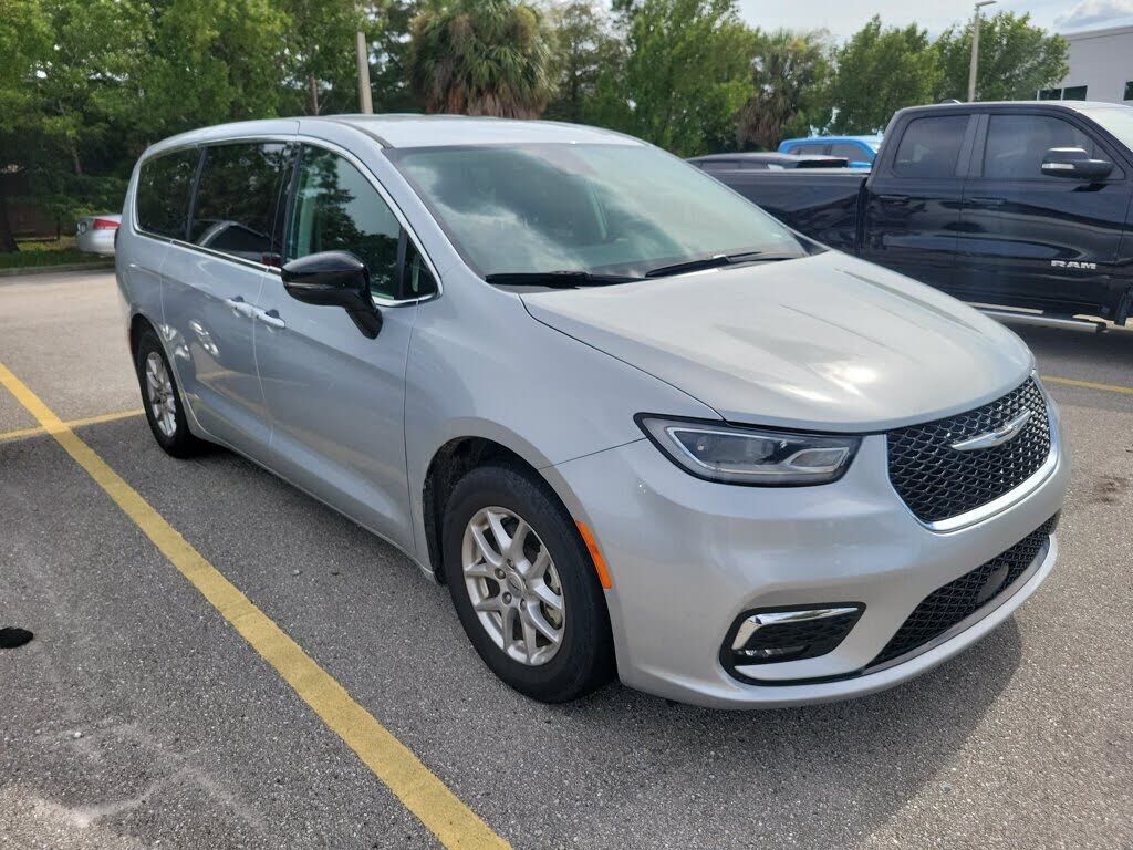 2024 CHRYSLER Pacifica