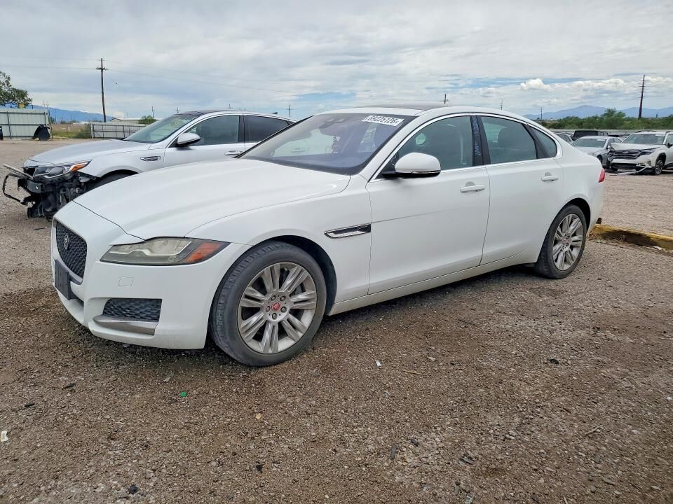 2017 JAGUAR XF