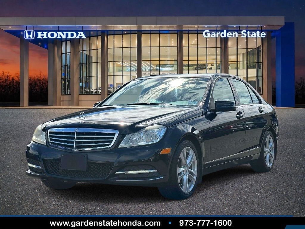 2012 MERCEDES-BENZ C-Class