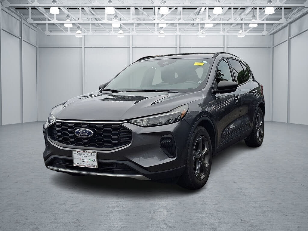 2025 FORD Escape