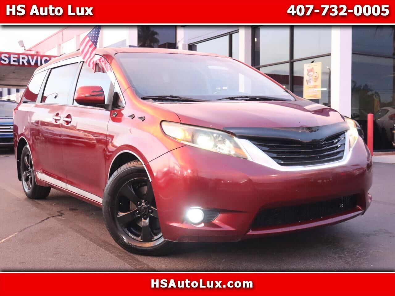 2011 TOYOTA Sienna