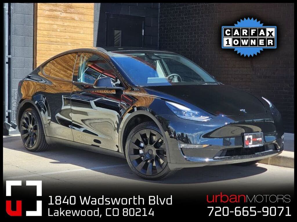 2023 TESLA Model Y