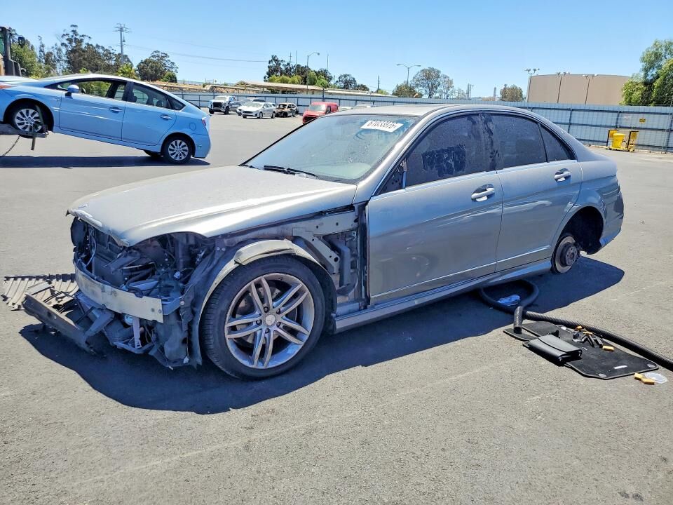 2012 MERCEDES-BENZ C-Class