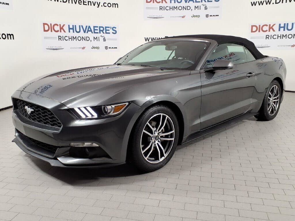 2017 FORD Mustang