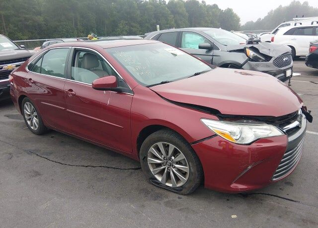 2016 TOYOTA Camry