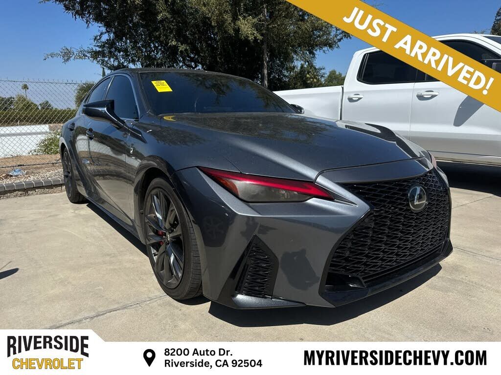 2021 LEXUS IS