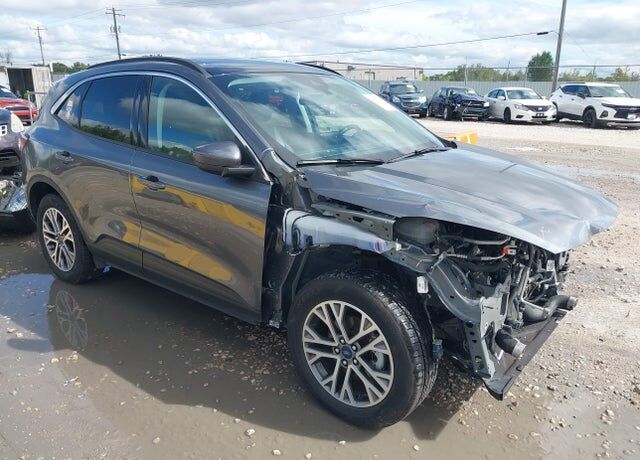 2022 FORD Escape
