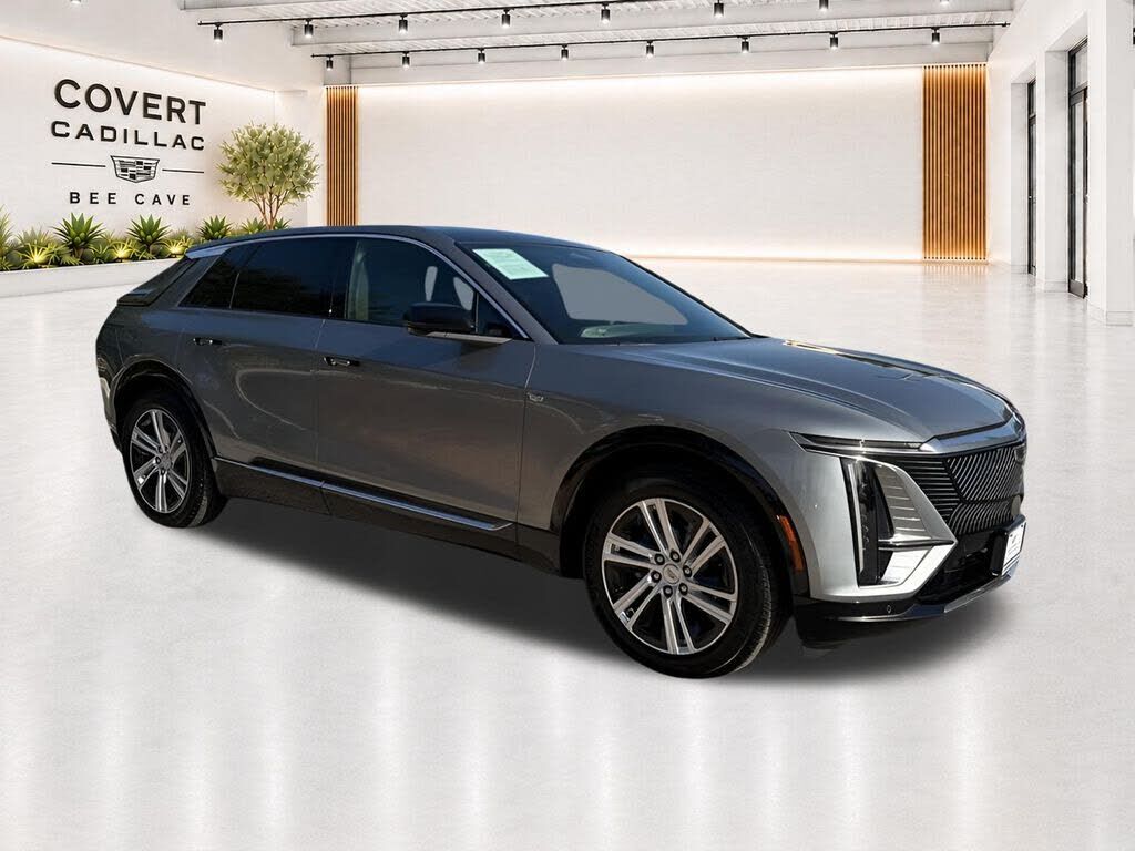 2024 CADILLAC Lyriq