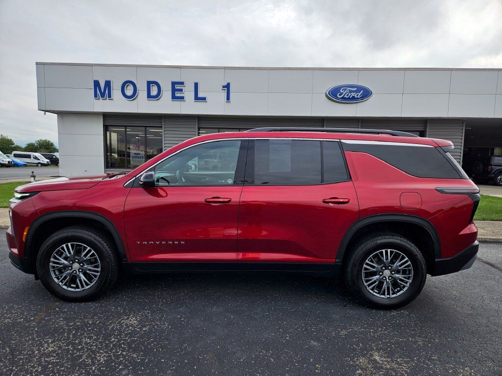 2024 CHEVROLET Traverse