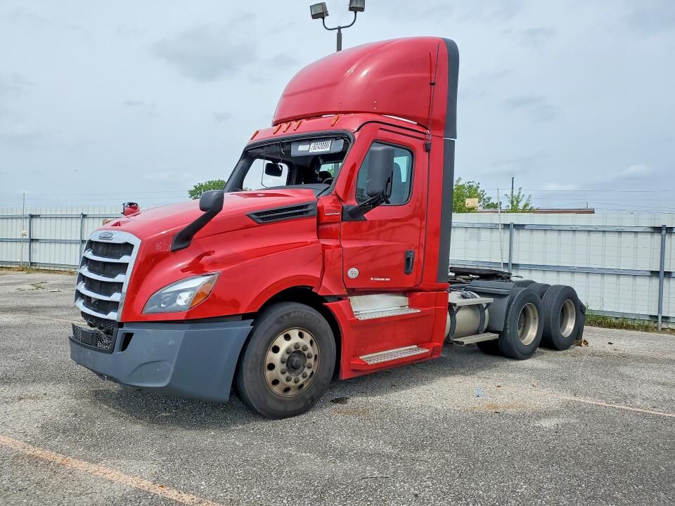2024 FREIGHTLINER Cascadia