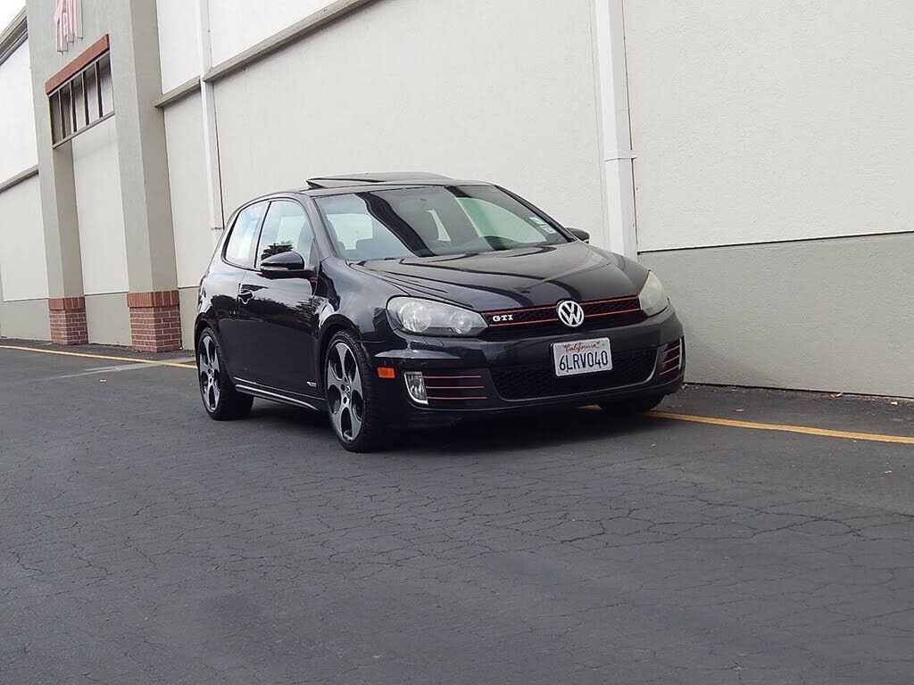 2010 VOLKSWAGEN GTI
