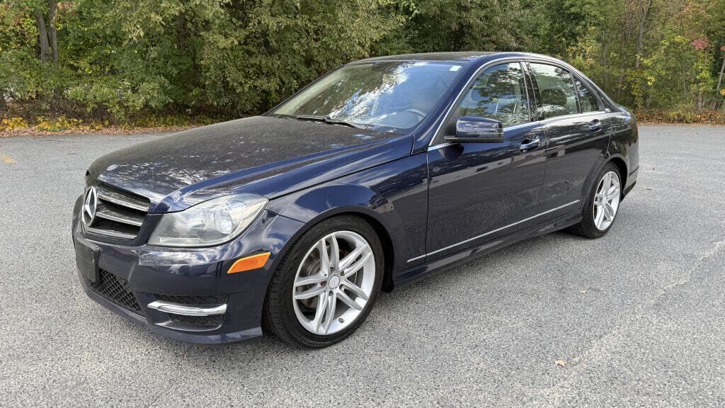 2012 MERCEDES-BENZ C-Class