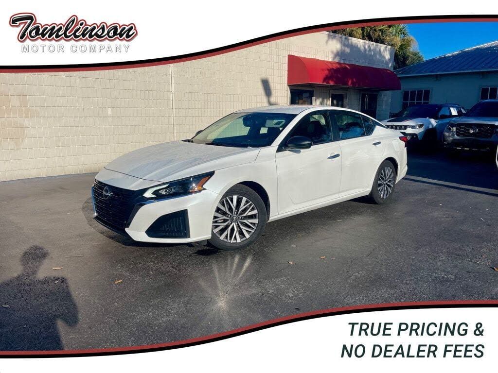 2024 NISSAN Altima