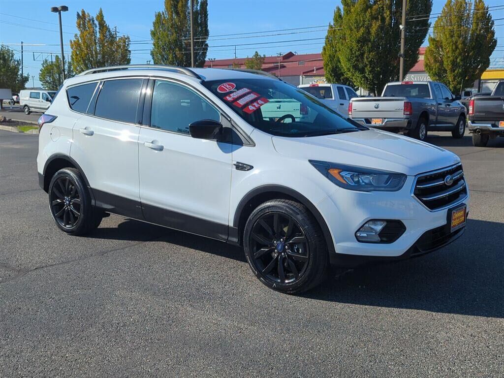 2018 FORD Escape