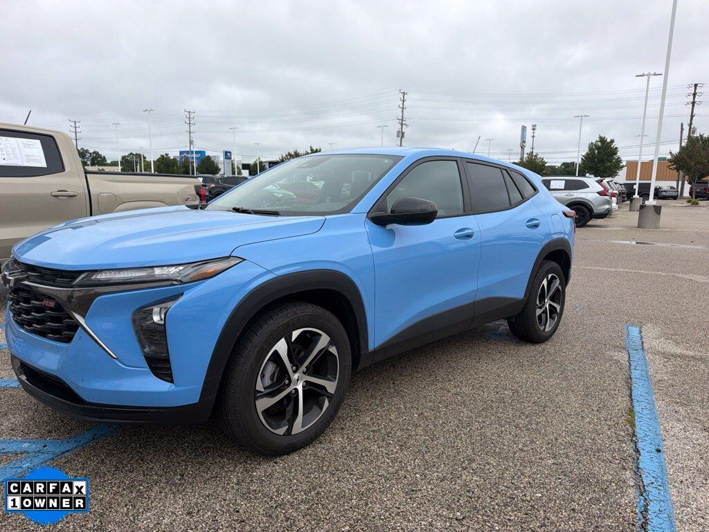 2024 CHEVROLET Trax