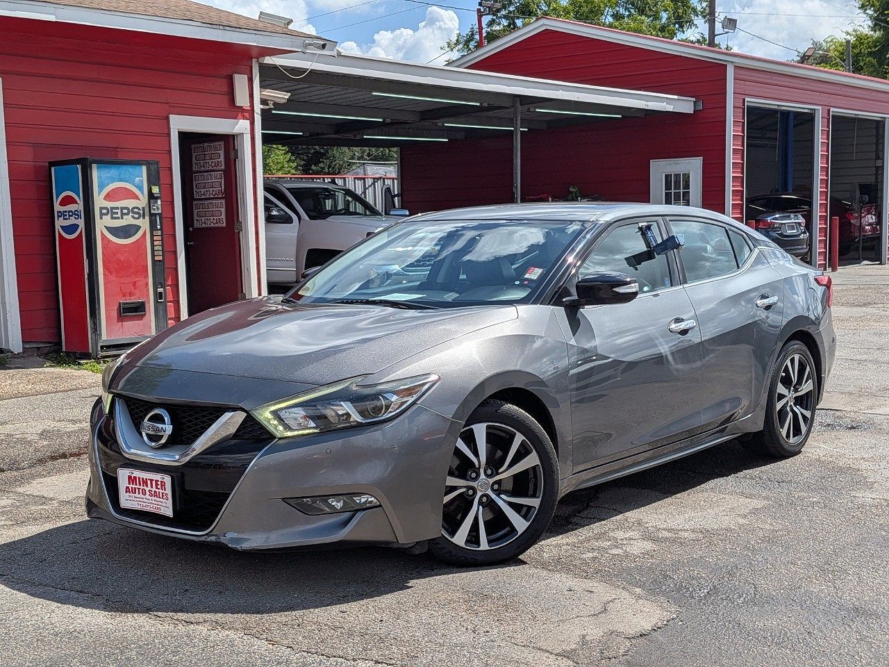 2017 NISSAN Maxima