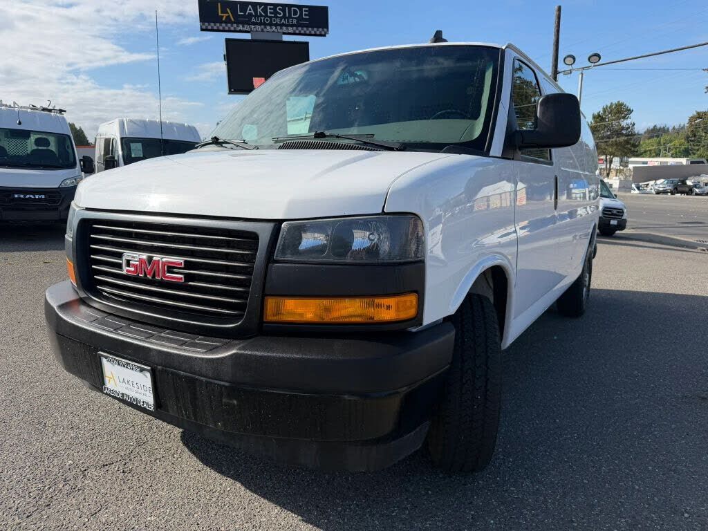 2023 GMC Savana