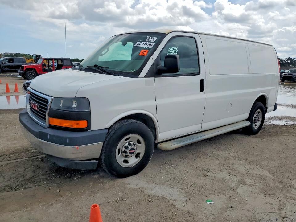 2017 GMC Savana