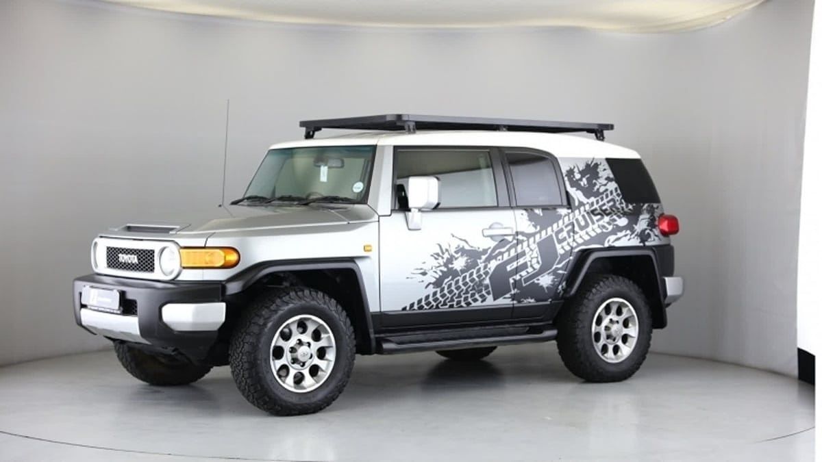 2019 TOYOTA Land Cruiser