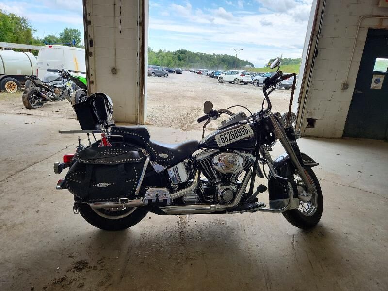 2005 HARLEY DAVIDSON Heritage Softail Classic