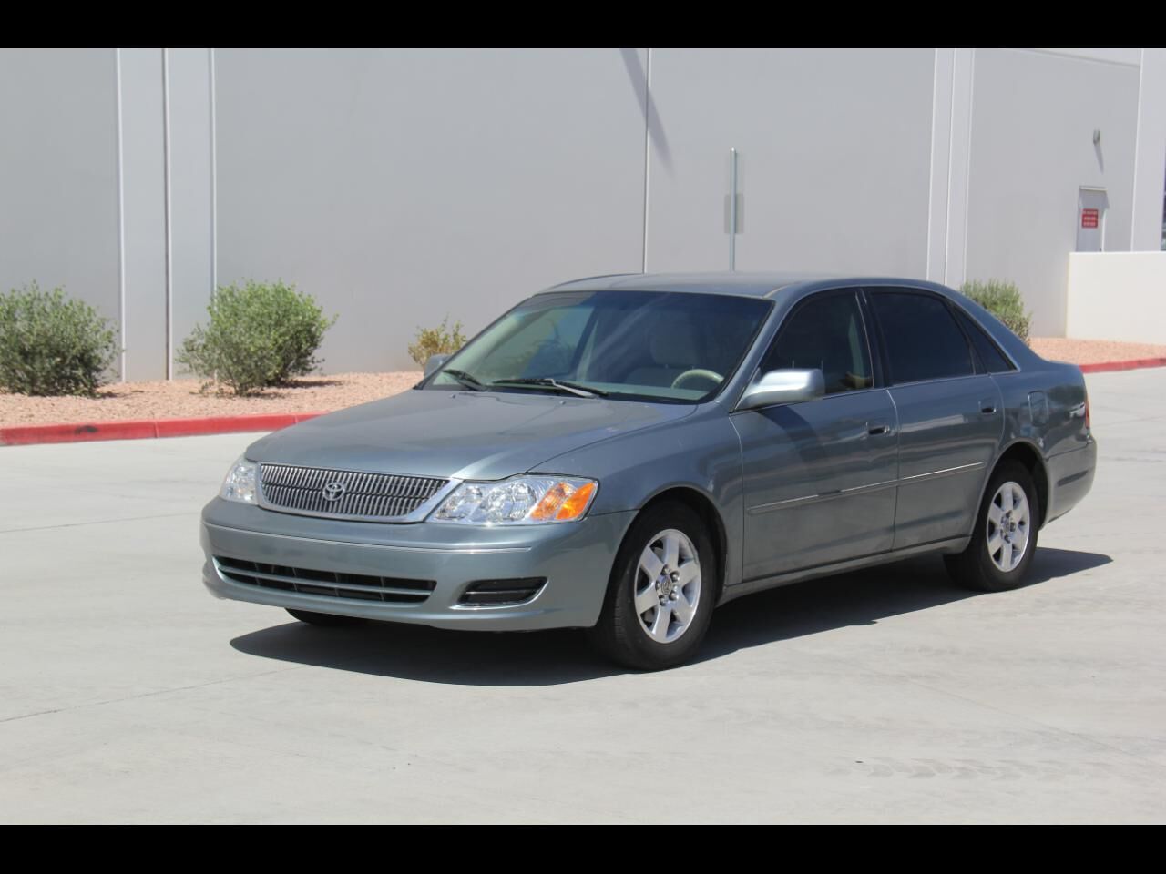 2000 TOYOTA Avalon