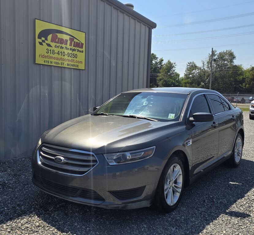2015 FORD Taurus