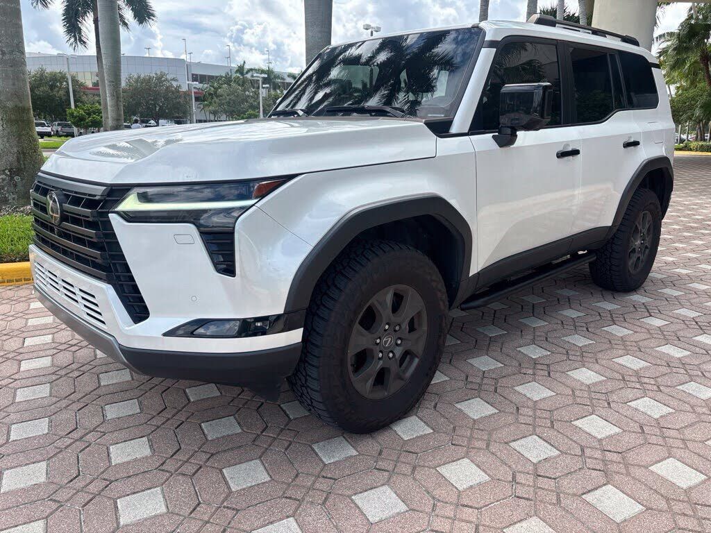 2024 LEXUS GX