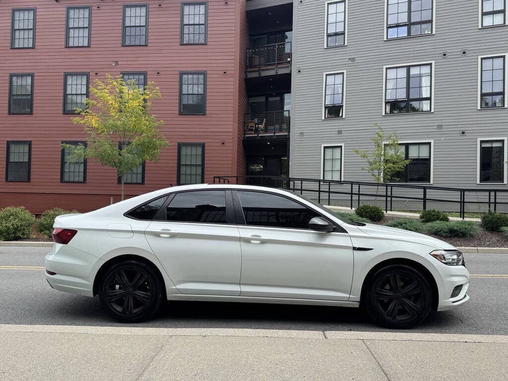 2021 VOLKSWAGEN Jetta