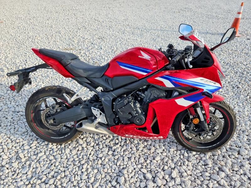 2024 HONDA CB