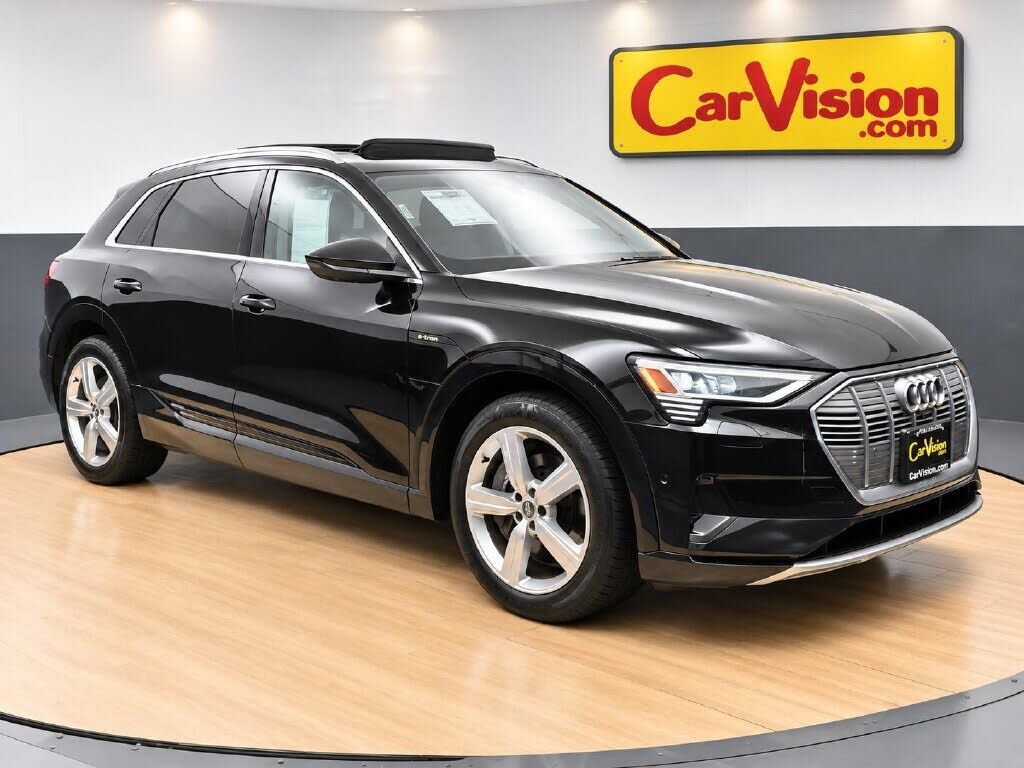 2019 AUDI e-tron