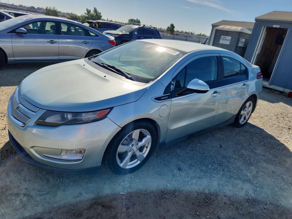 2013 CHEVROLET Volt