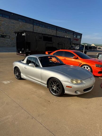 2004 MAZDA MX-5