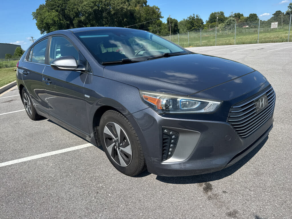 2017 HYUNDAI Ioniq