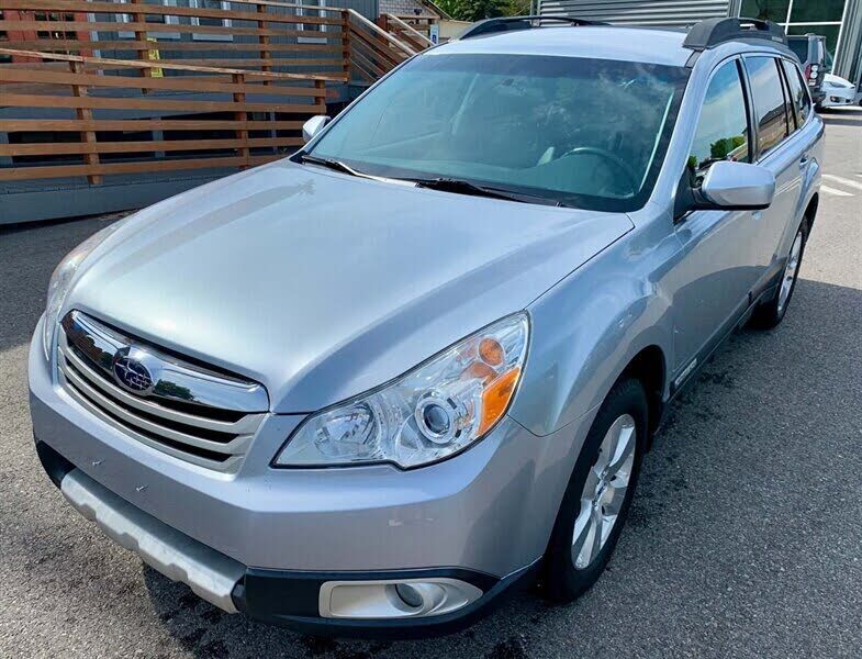 2012 SUBARU Outback