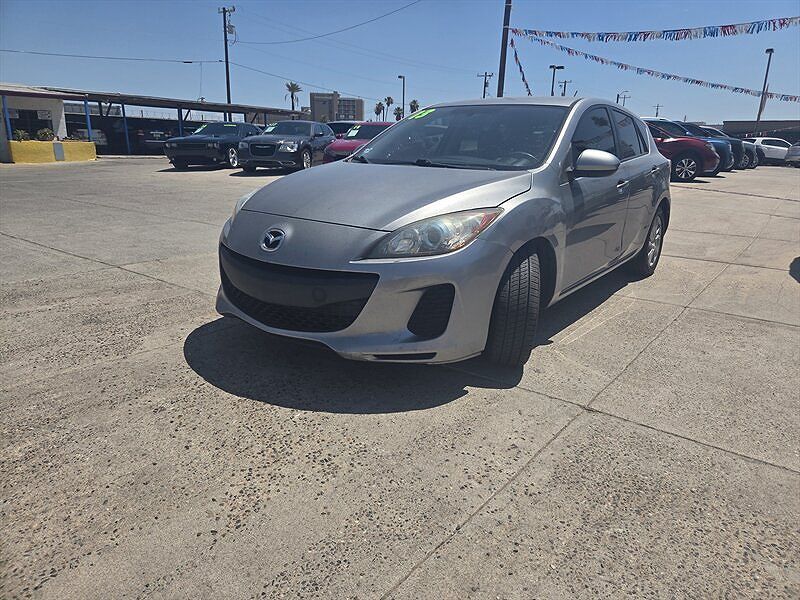 2013 MAZDA Mazda3