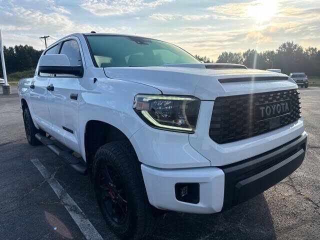 2019 TOYOTA Tundra