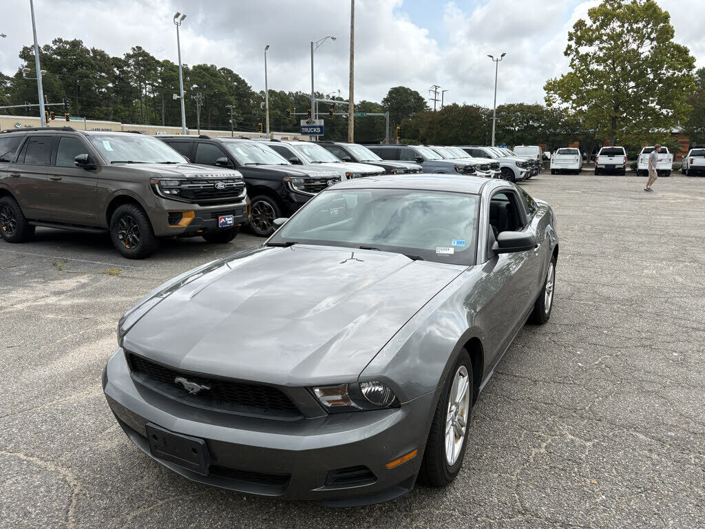 2010 FORD Mustang