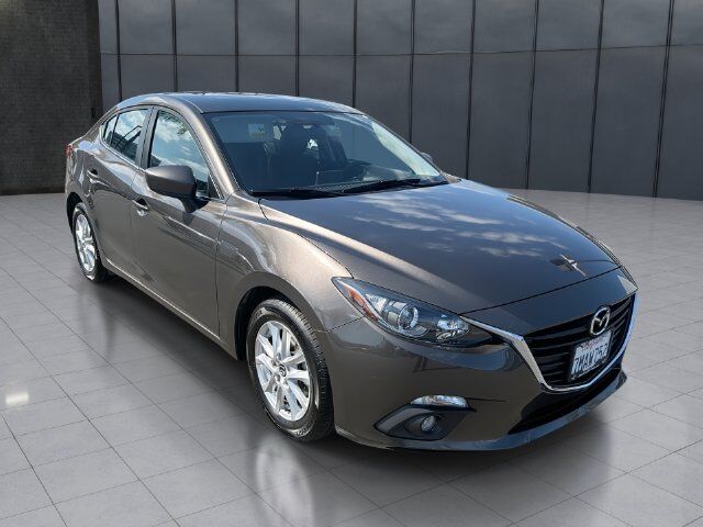 2015 MAZDA Mazda3