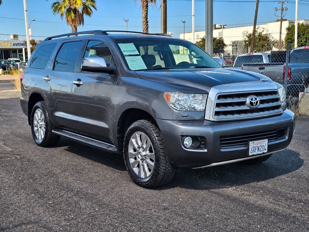 2011 TOYOTA Sequoia