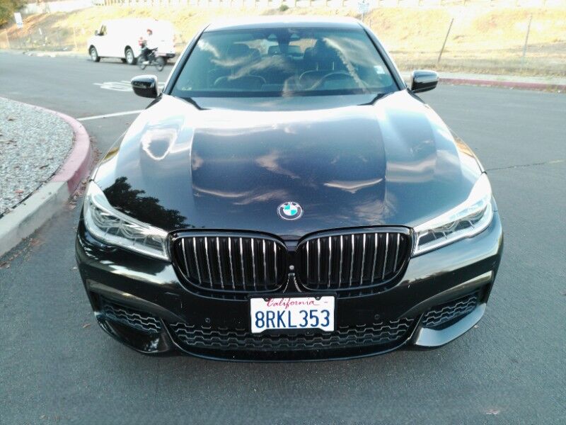 2017 BMW 750i / B7