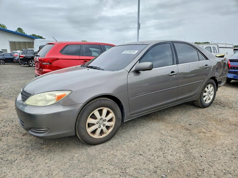 2004 TOYOTA Camry