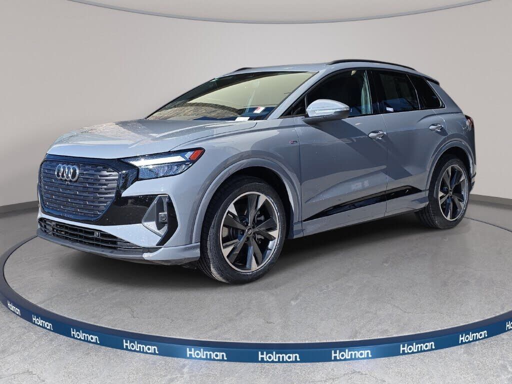 2024 AUDI Q4