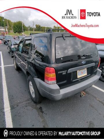 2004 FORD Escape